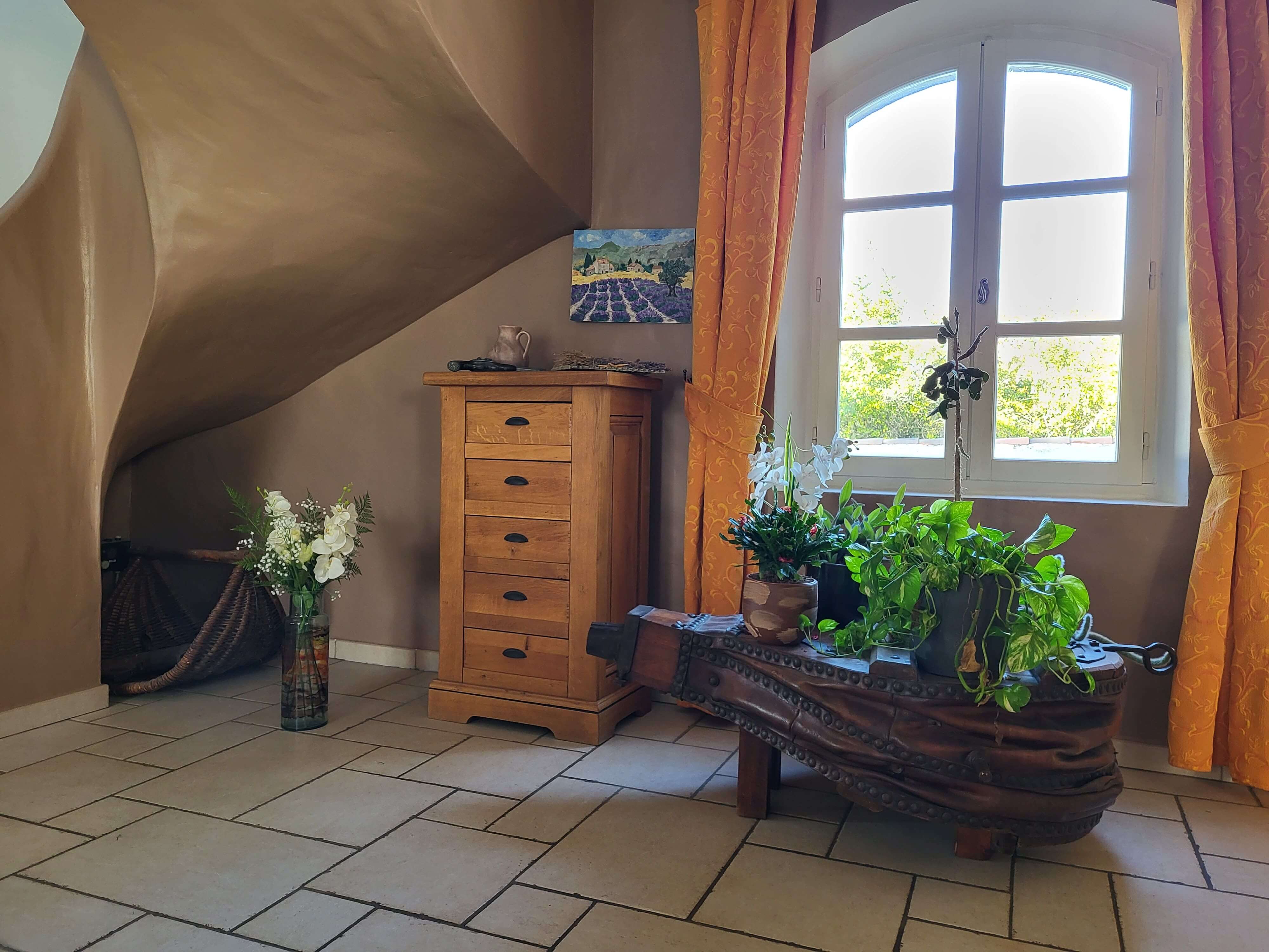 Salle à manger et soufflet